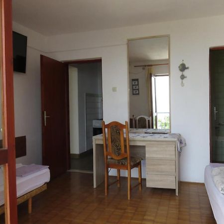 Apartments Feral Baška Voda Dış mekan fotoğraf