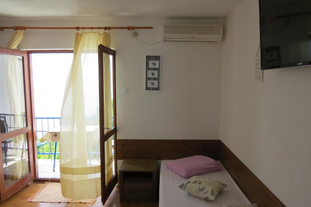 Apartments Feral Baška Voda Dış mekan fotoğraf
